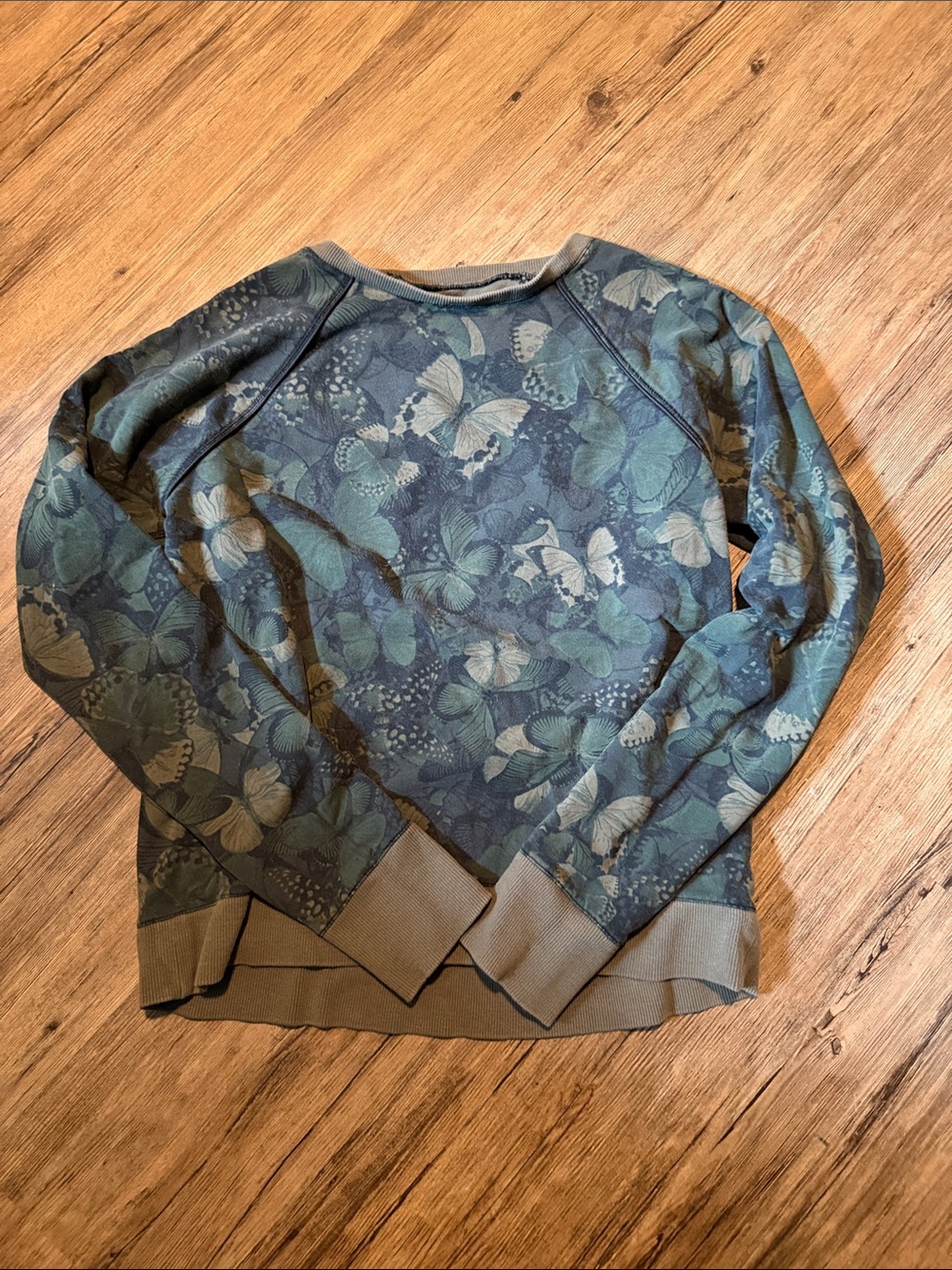 Lululemon Crew Love Pullover - S/M - Butterfly Print